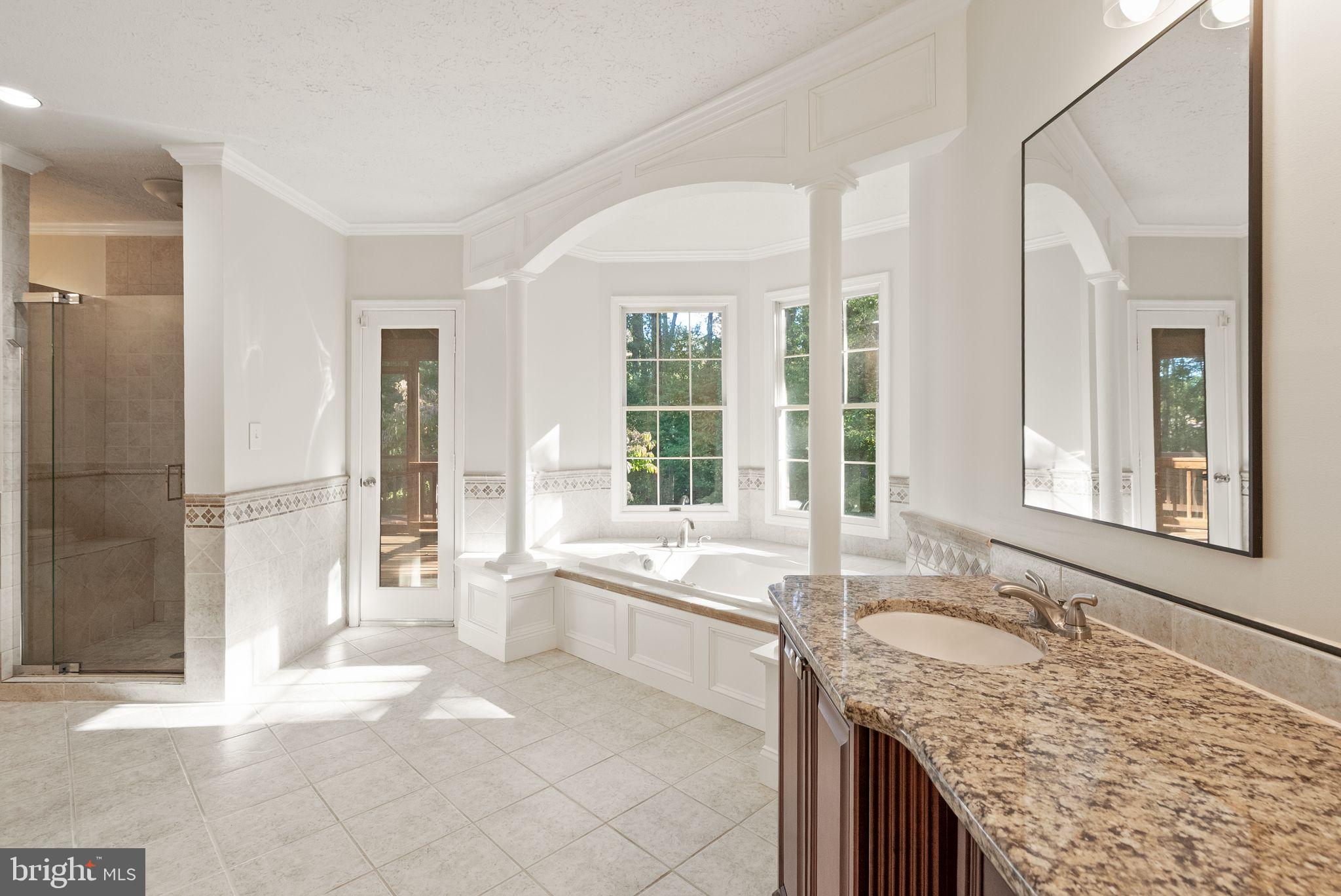 SHAKER WOODS - Residential