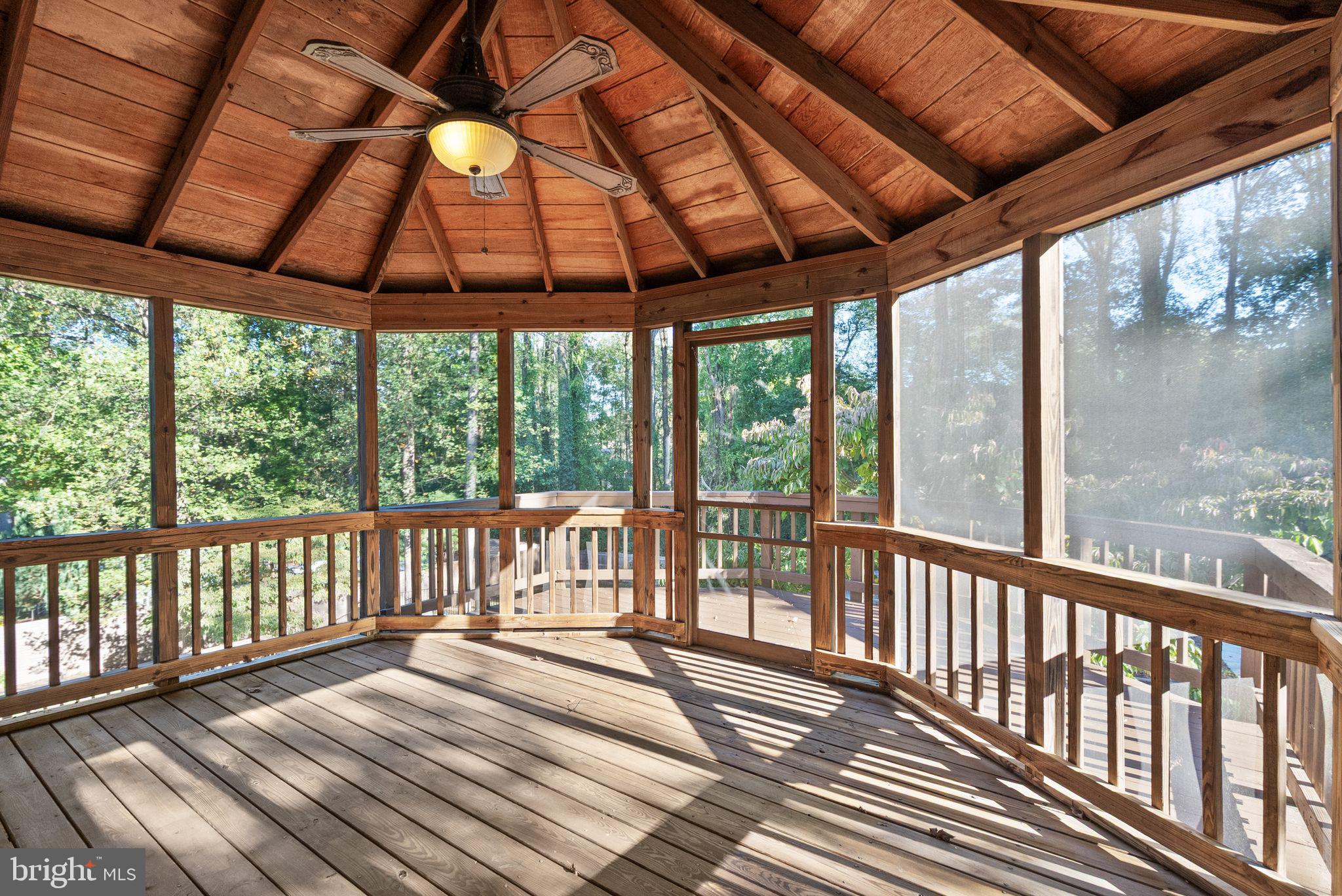 SHAKER WOODS - Residential