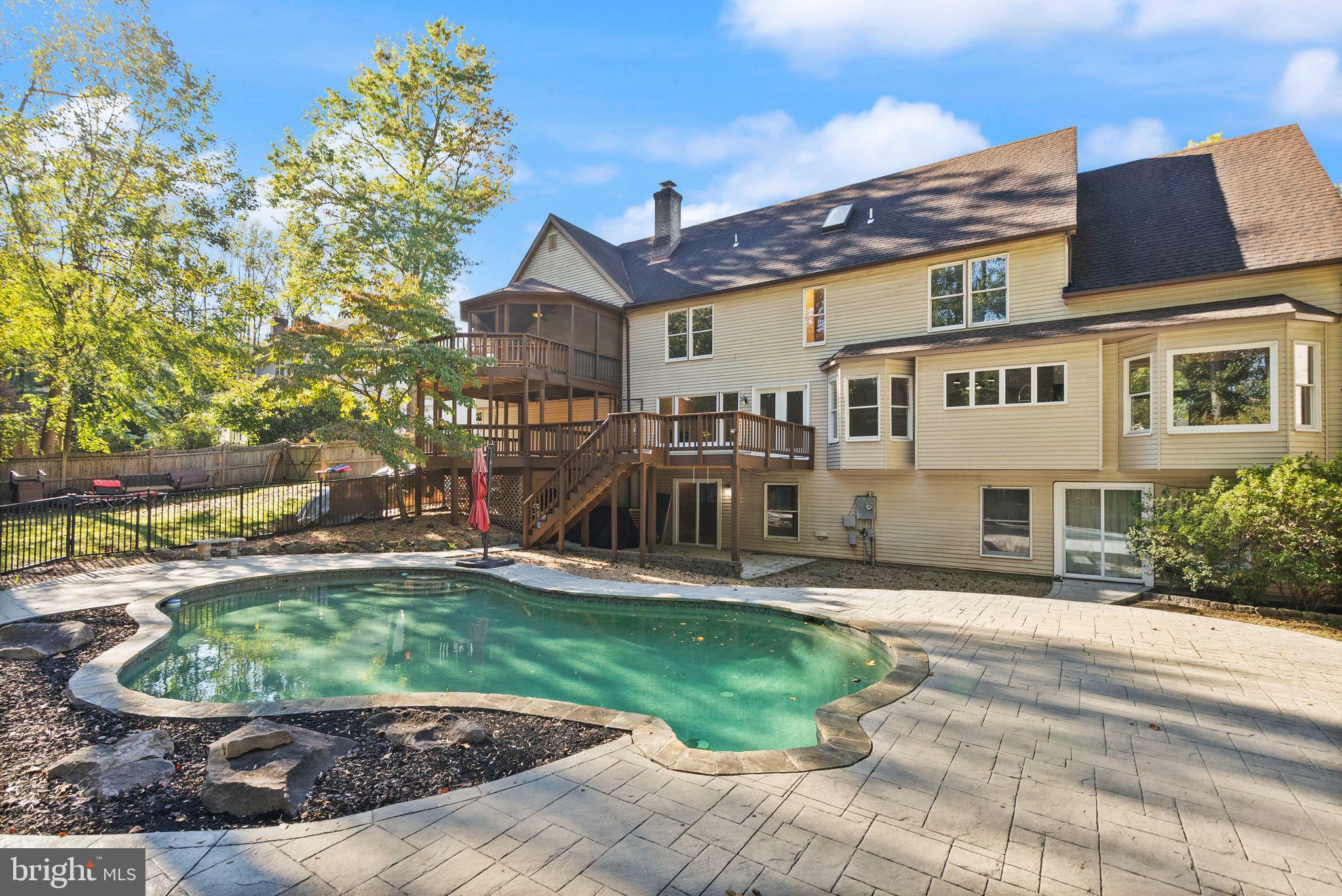 SHAKER WOODS - Residential