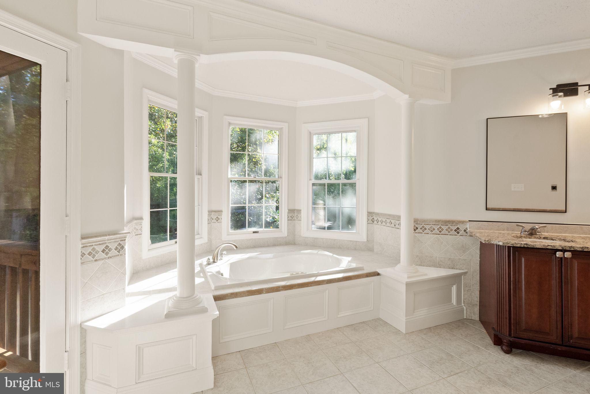 SHAKER WOODS - Residential