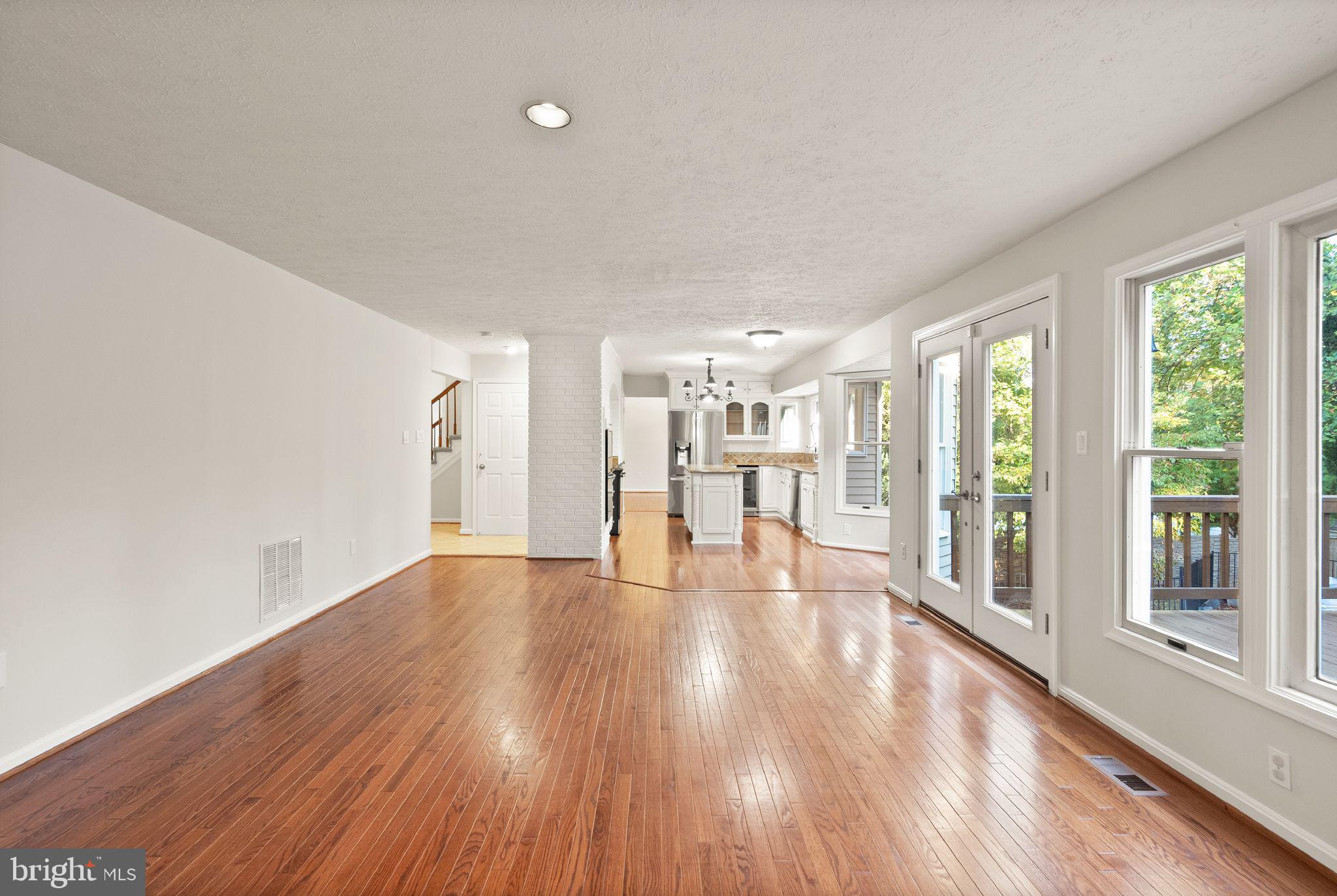 SHAKER WOODS - Residential