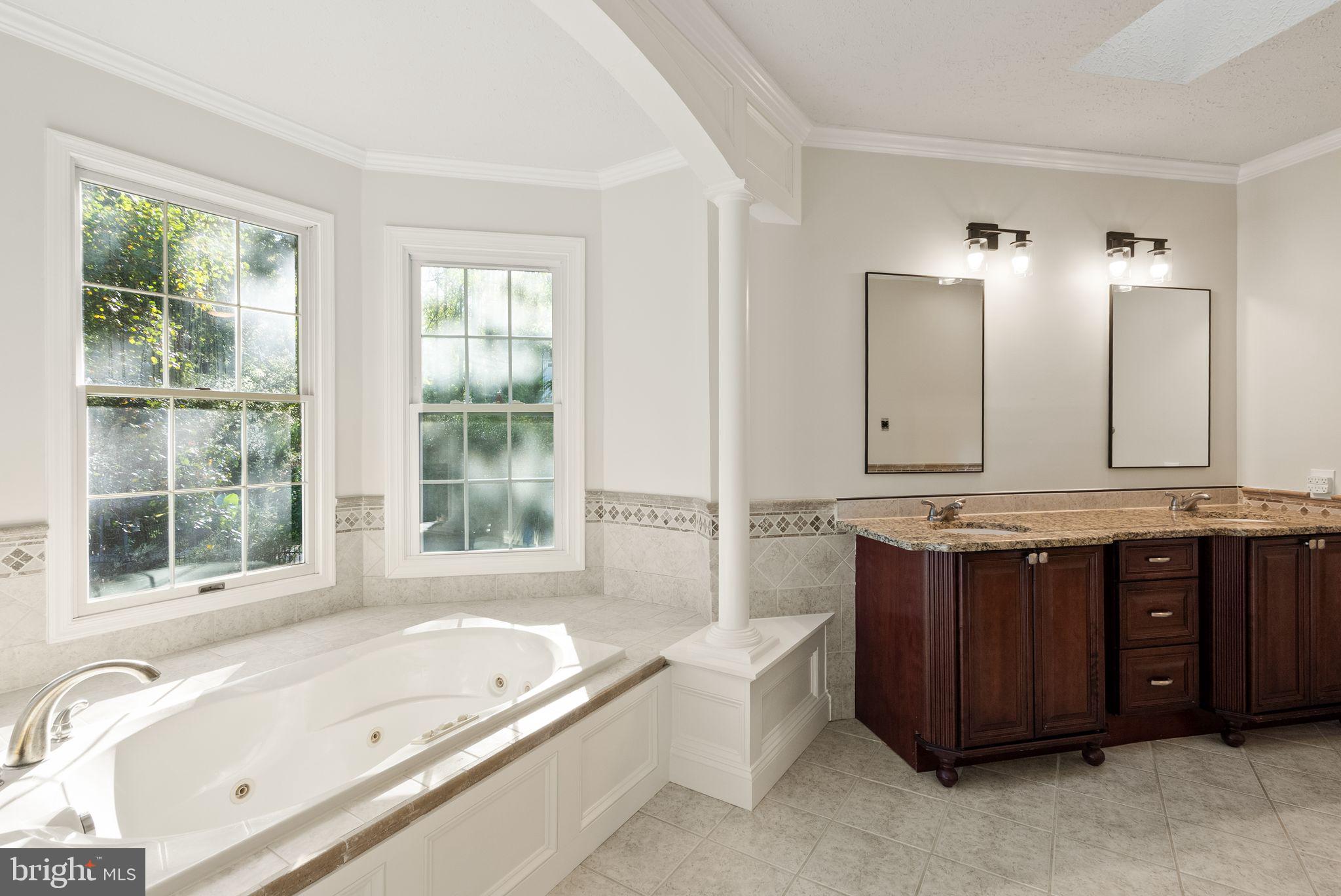 SHAKER WOODS - Residential