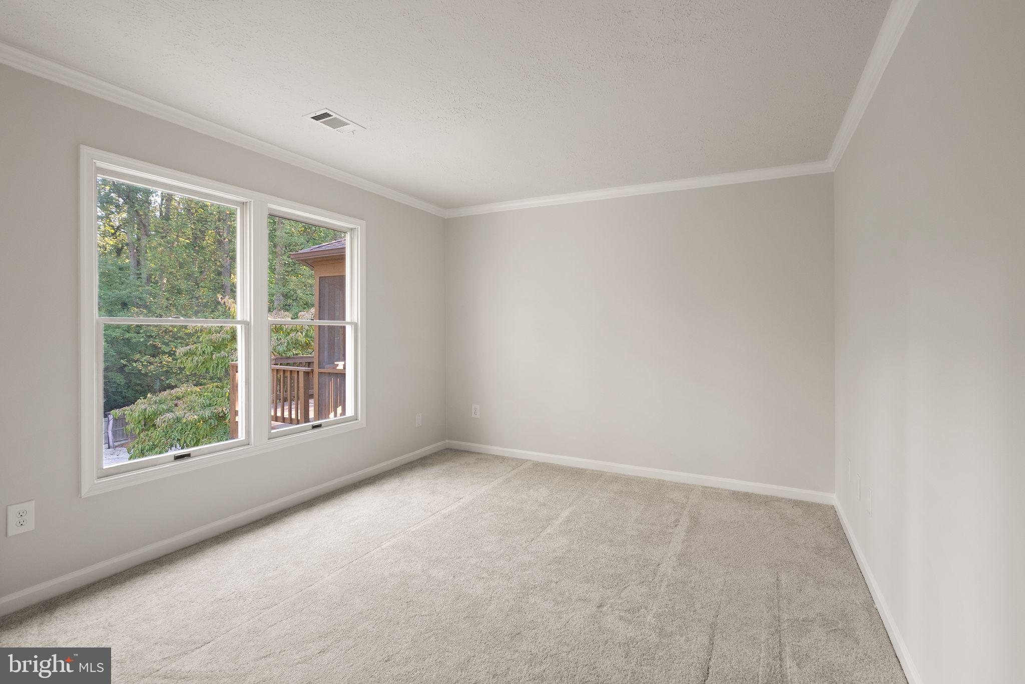 SHAKER WOODS - Residential