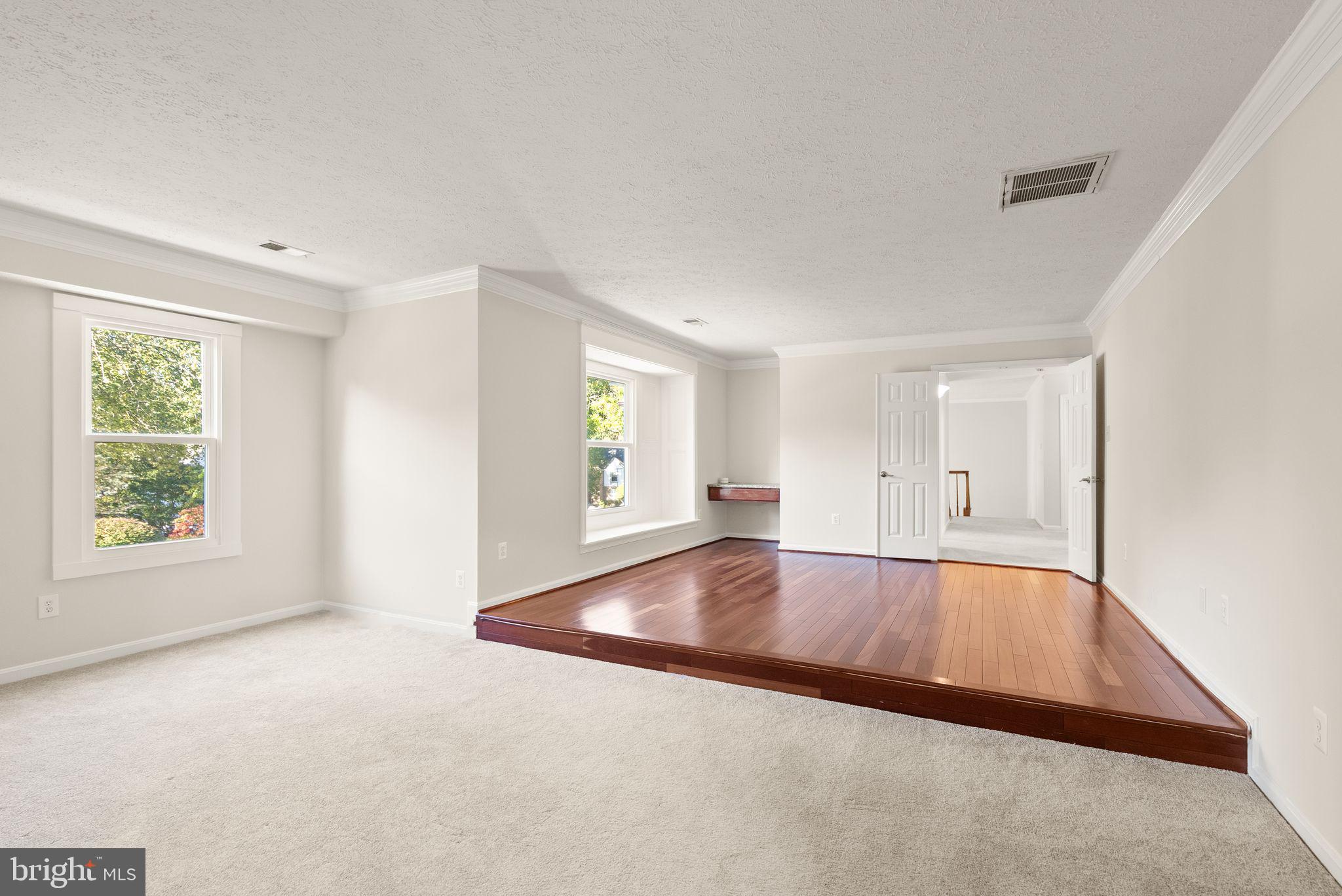 SHAKER WOODS - Residential