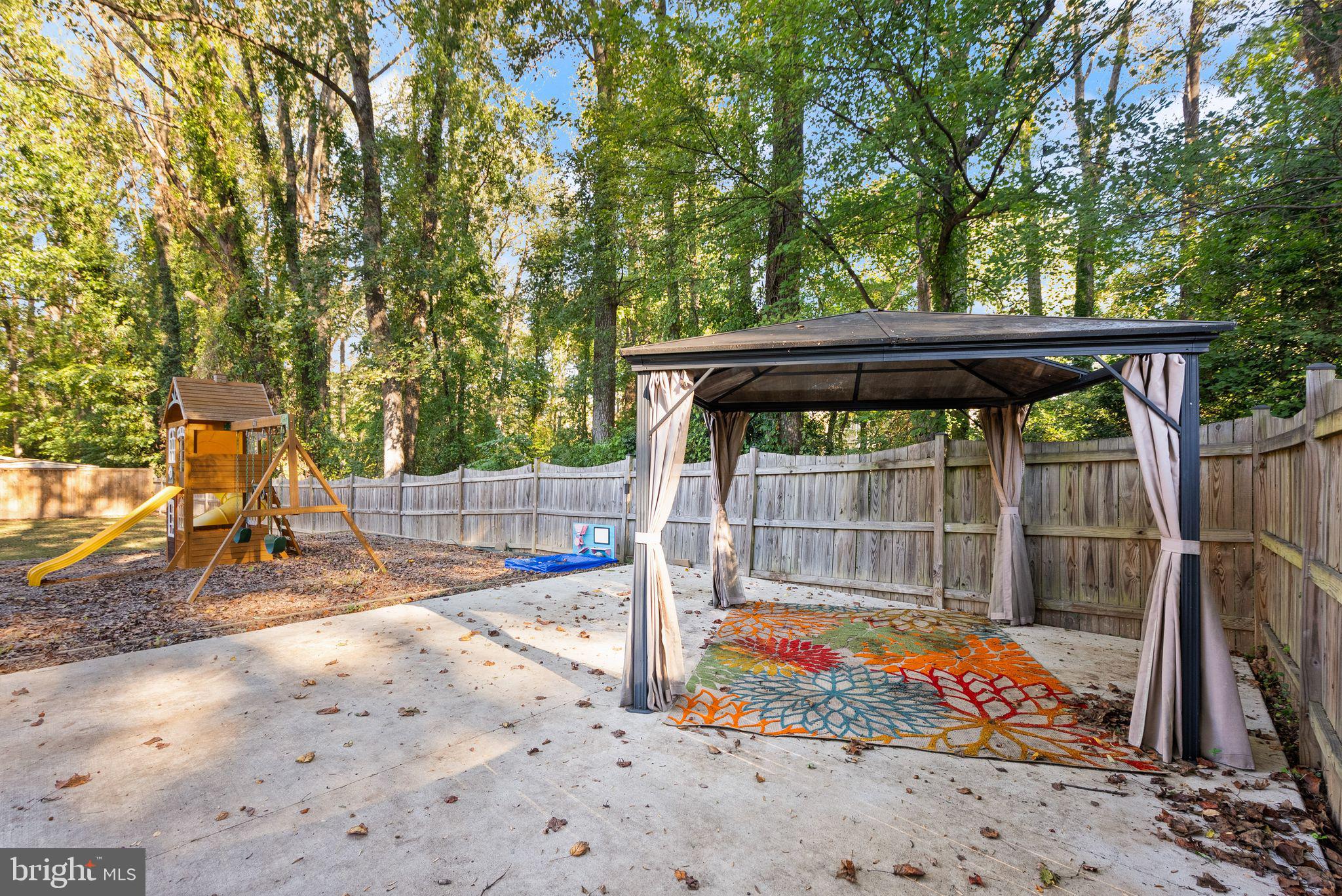 SHAKER WOODS - Residential