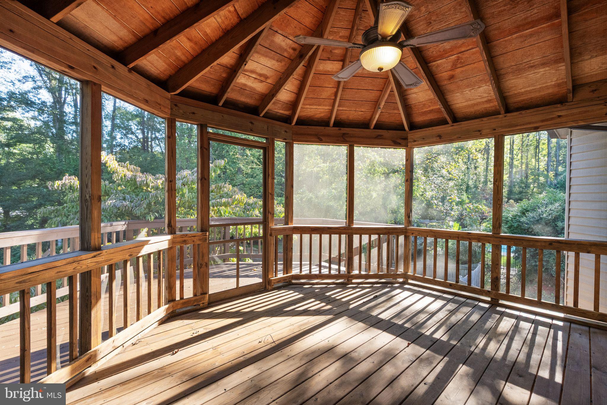 SHAKER WOODS - Residential