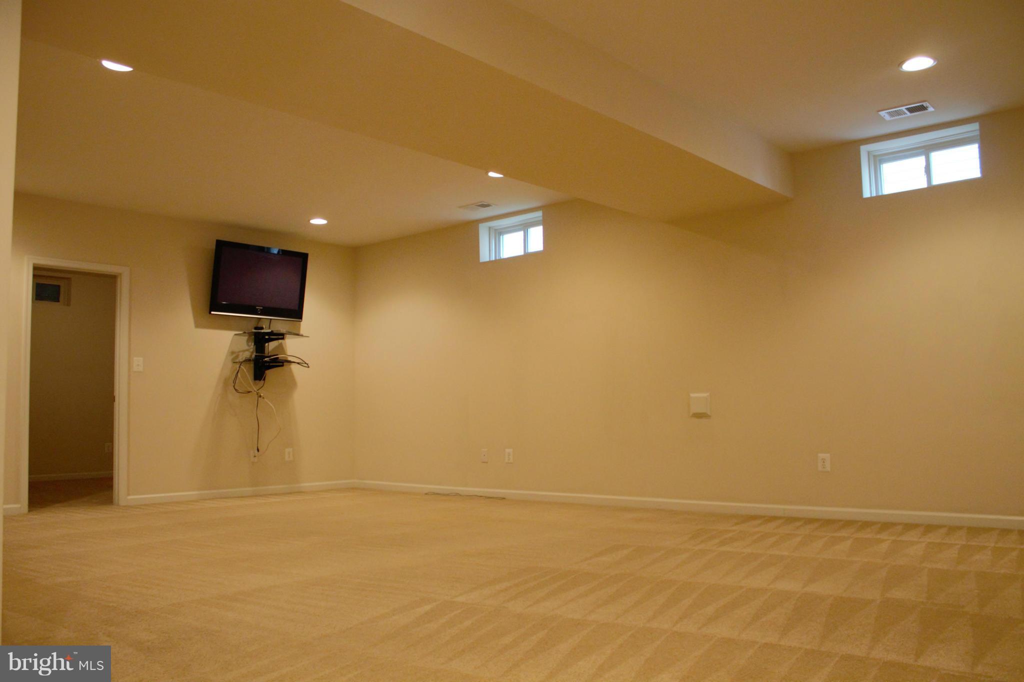 BARNES - Residential Lease