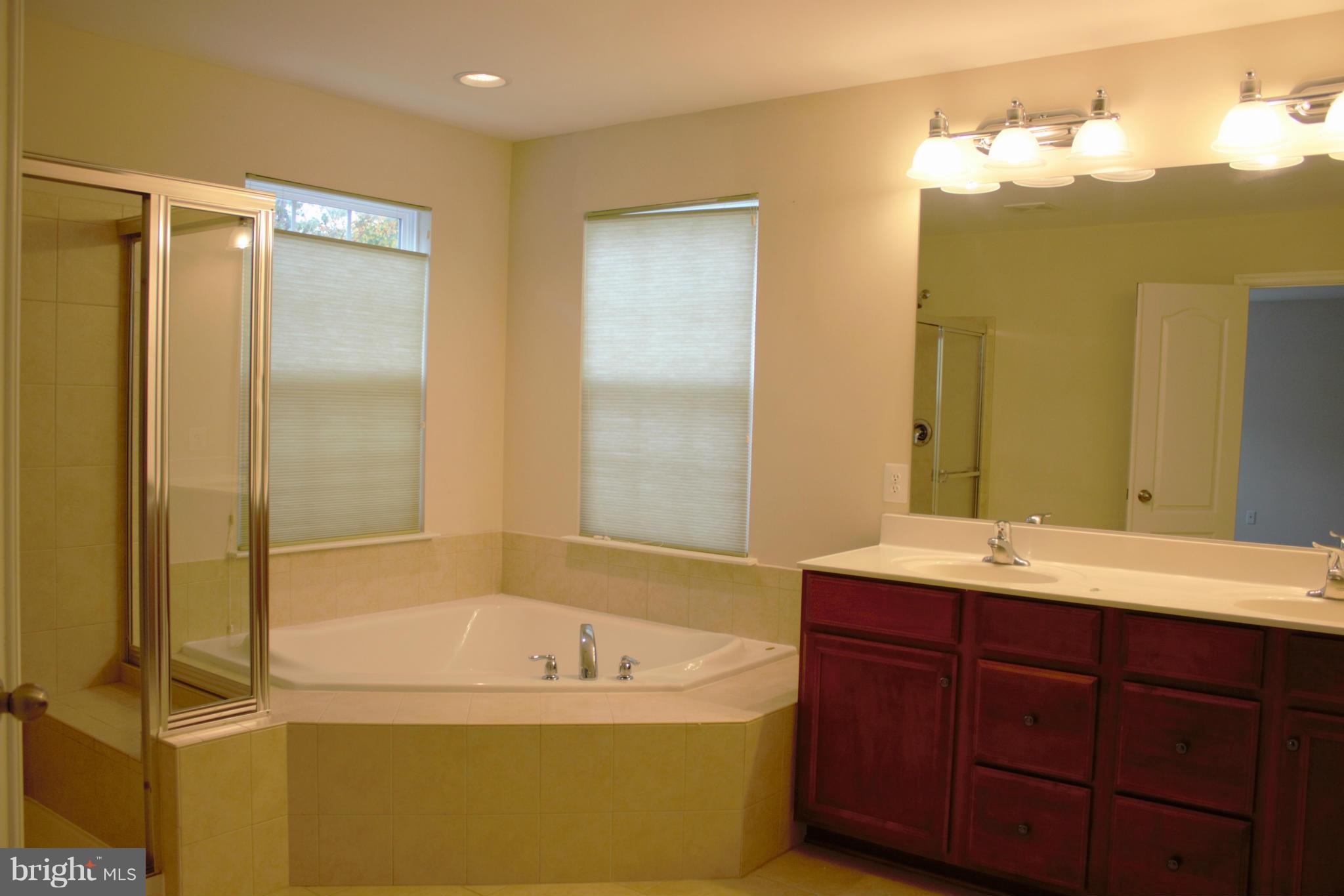 BARNES - Residential Lease