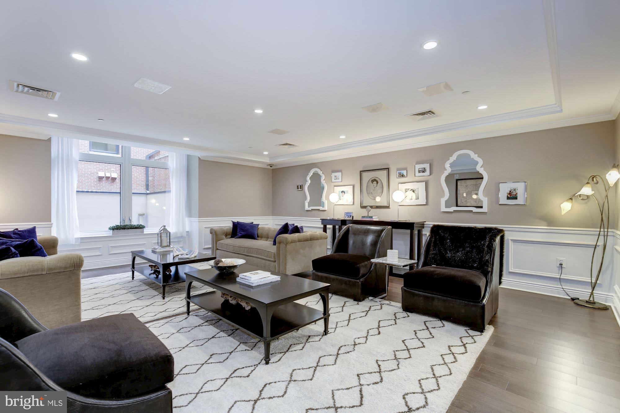 HAMPDEN ROW - Residential