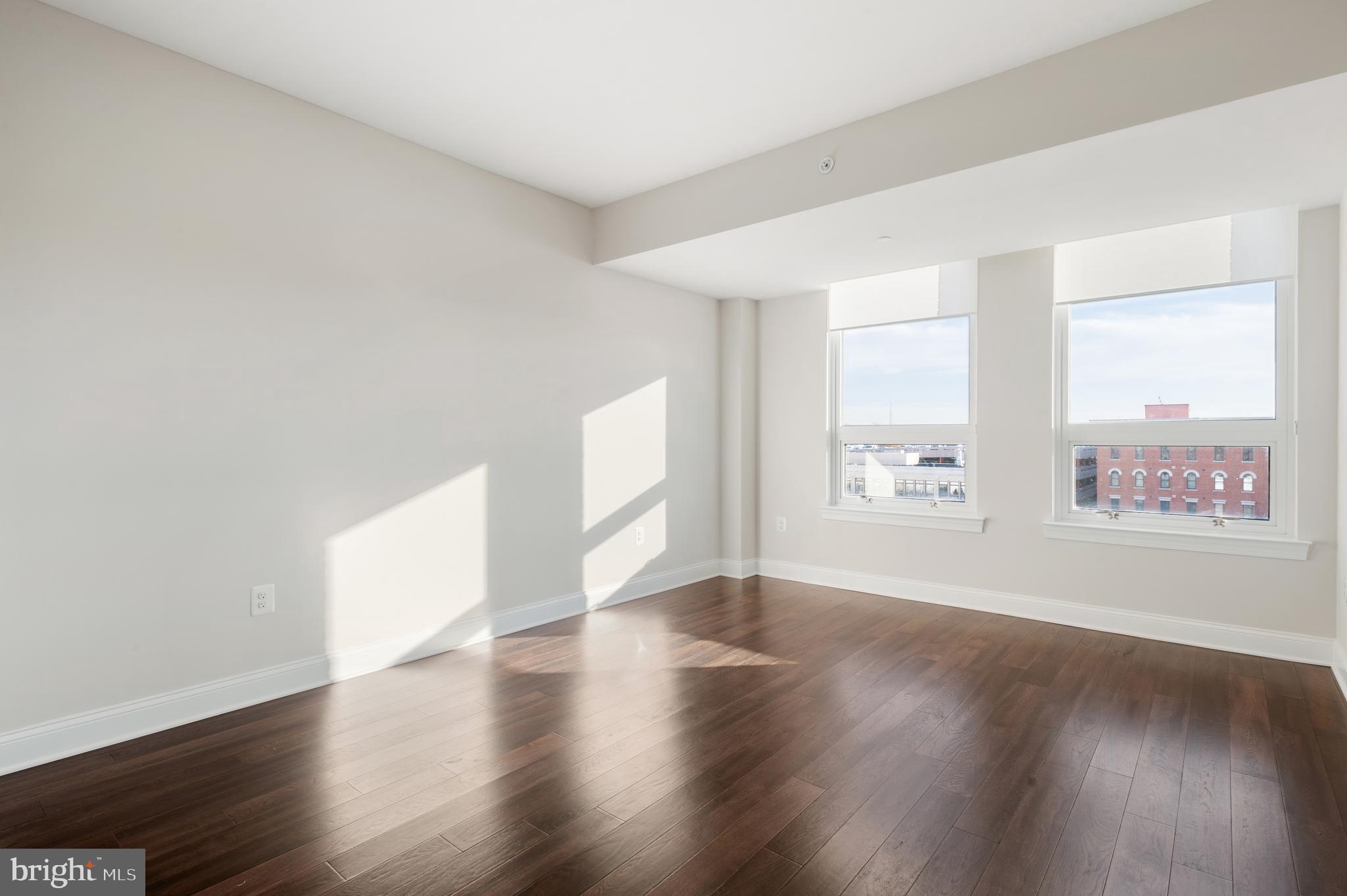 HAMPDEN ROW - Residential