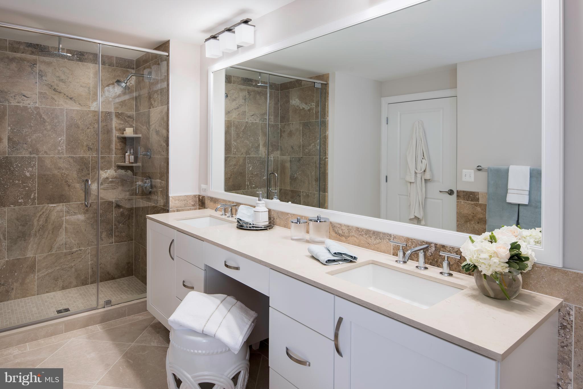 HAMPDEN ROW - Residential