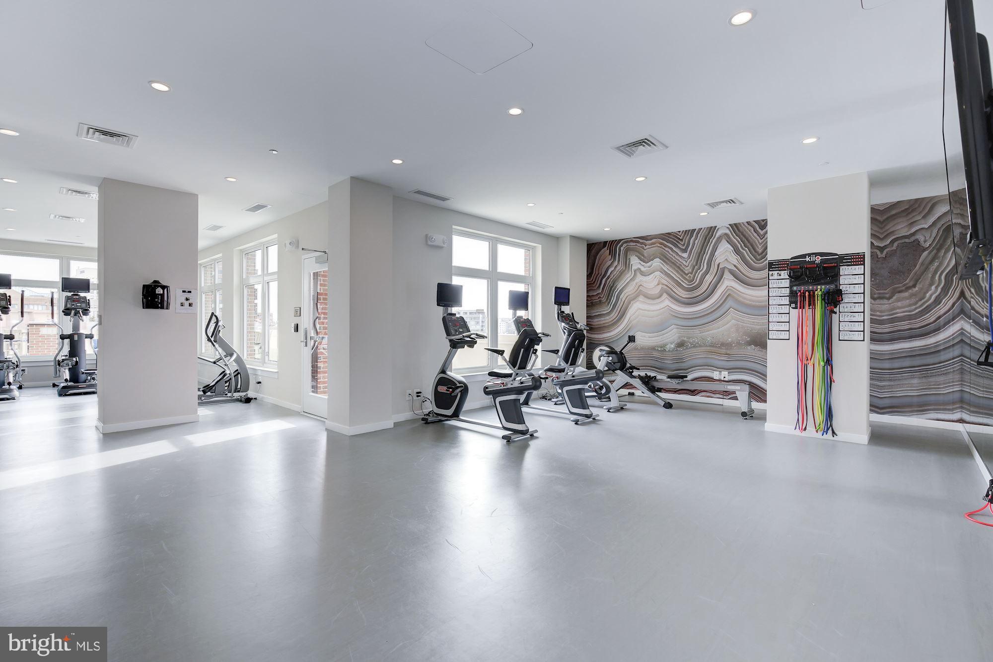 HAMPDEN ROW - Residential