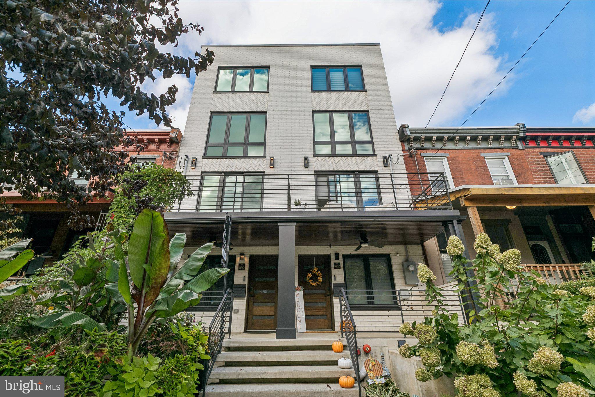 2825 CAMBRIDGE STREET
