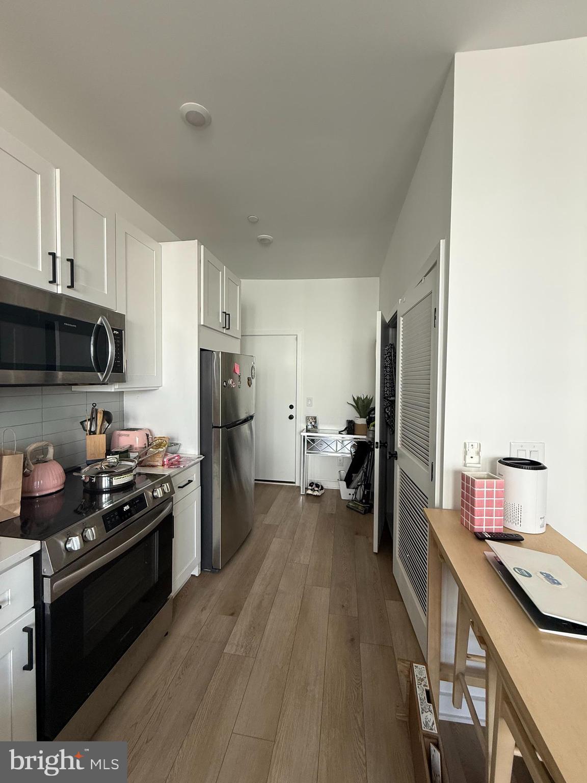 QUEEN VILLAGE - Residential Lease