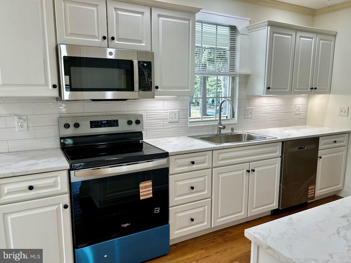 ELMWOOD TERR - Residential