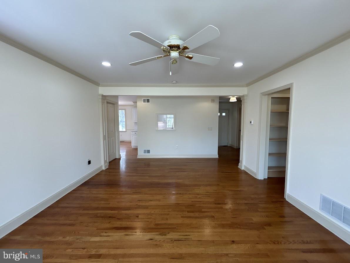 ELMWOOD TERR - Residential