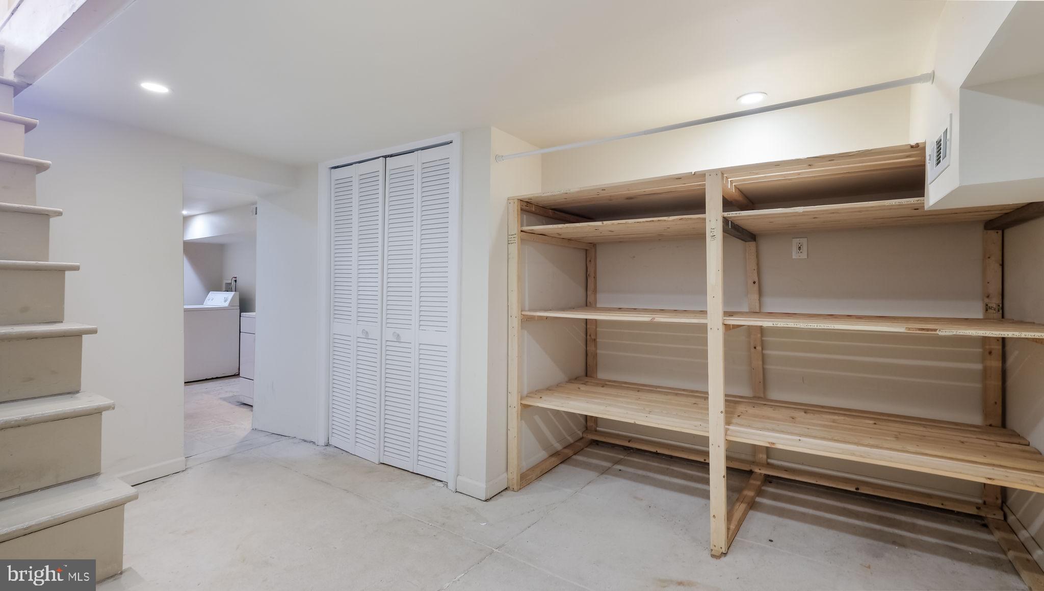 BELLA VISTA - Residential Lease