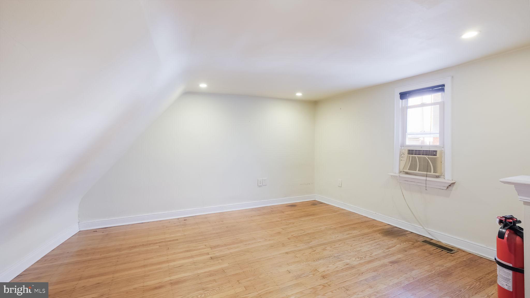 BELLA VISTA - Residential Lease