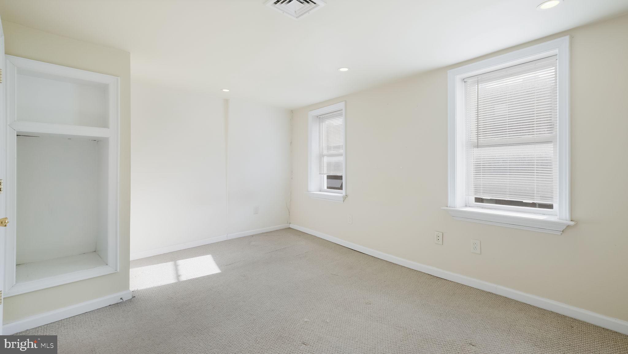 BELLA VISTA - Residential Lease