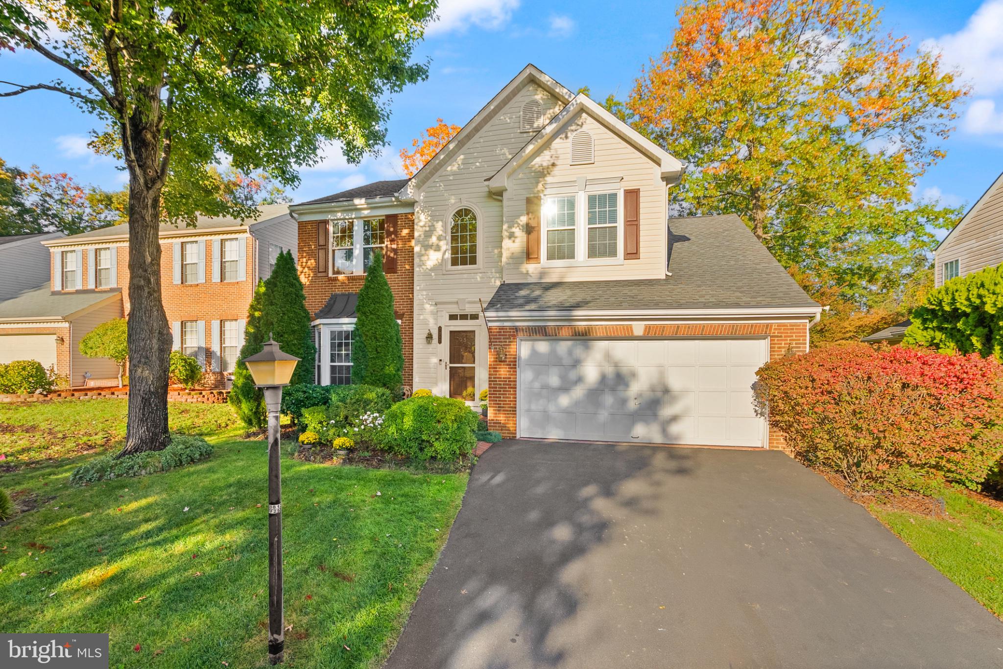 7312 HOLLYFORD LANE
