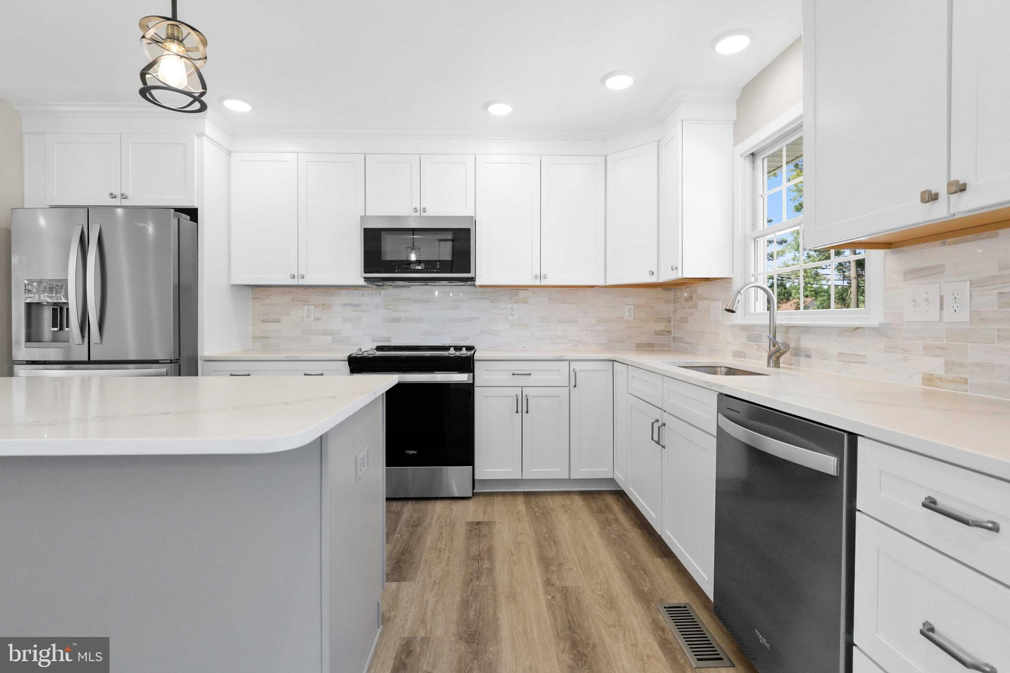 BRENTWOOD PARK - Residential