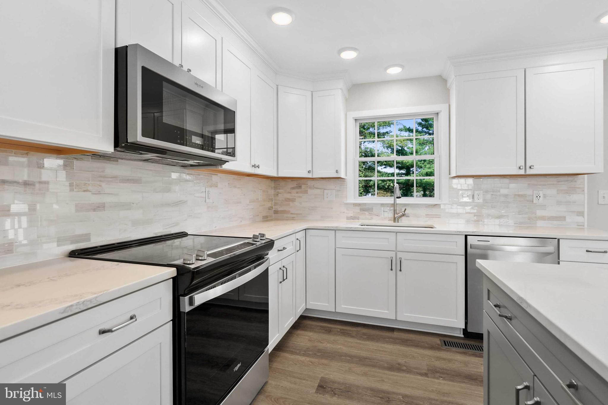 BRENTWOOD PARK - Residential