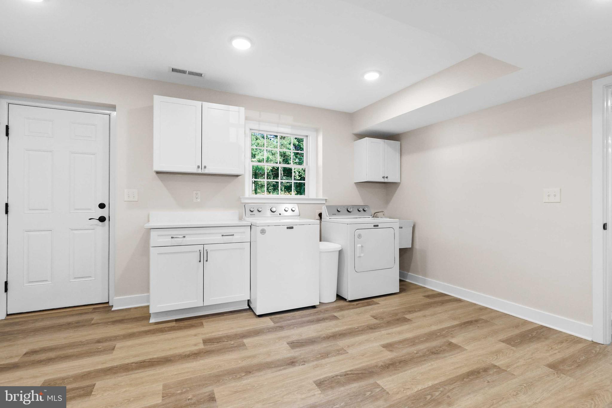 BRENTWOOD PARK - Residential