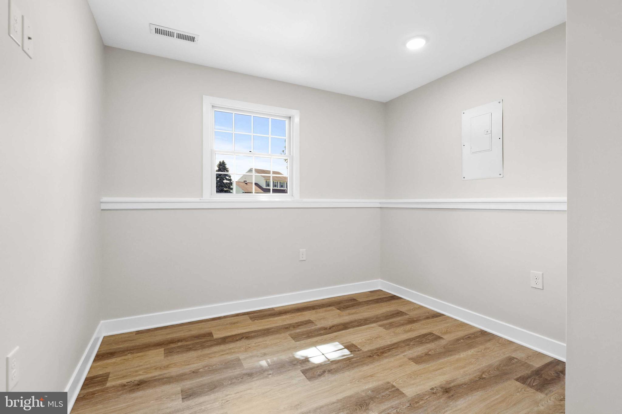 BRENTWOOD PARK - Residential