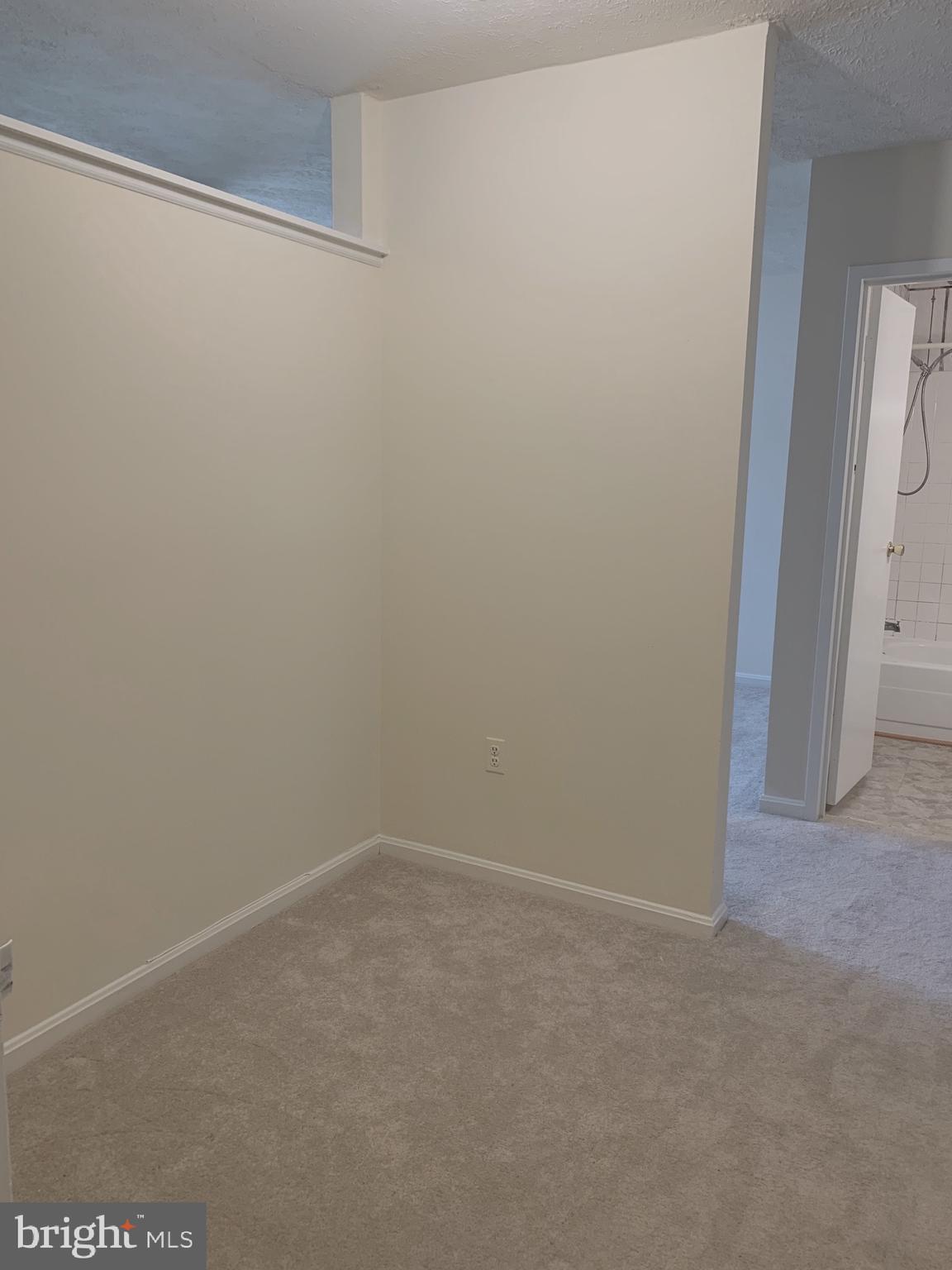 TERRACE TOWNHOUSES OF ANNANDALE - Residential Lease