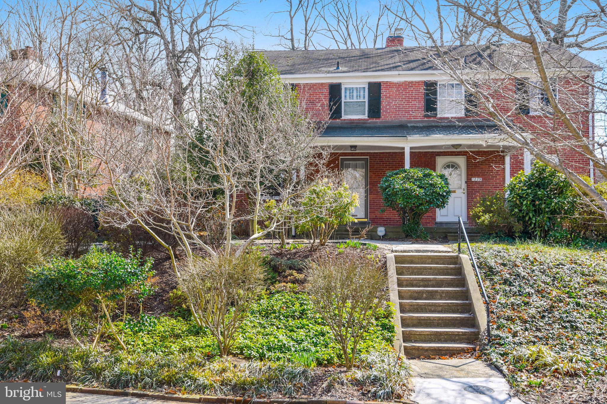 NORTHWOOD - Residential Lease