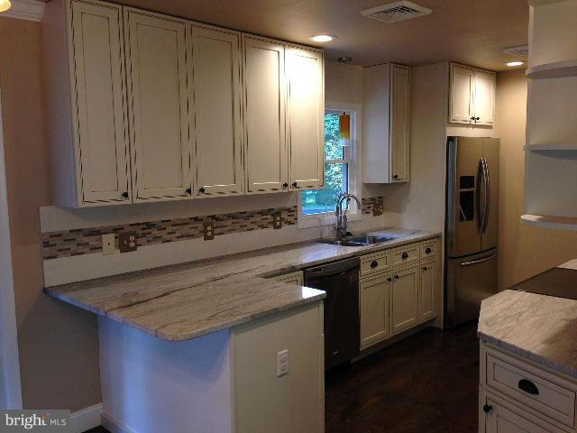 VALLEY VIEW - Residential