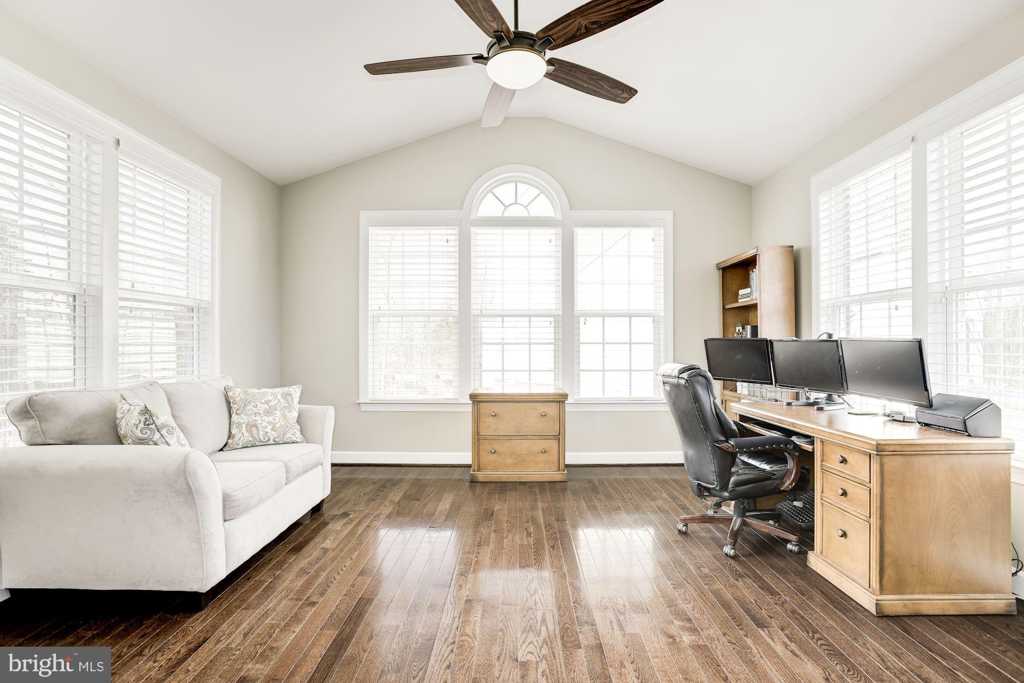 RESERVOIR RIDGE - Residential