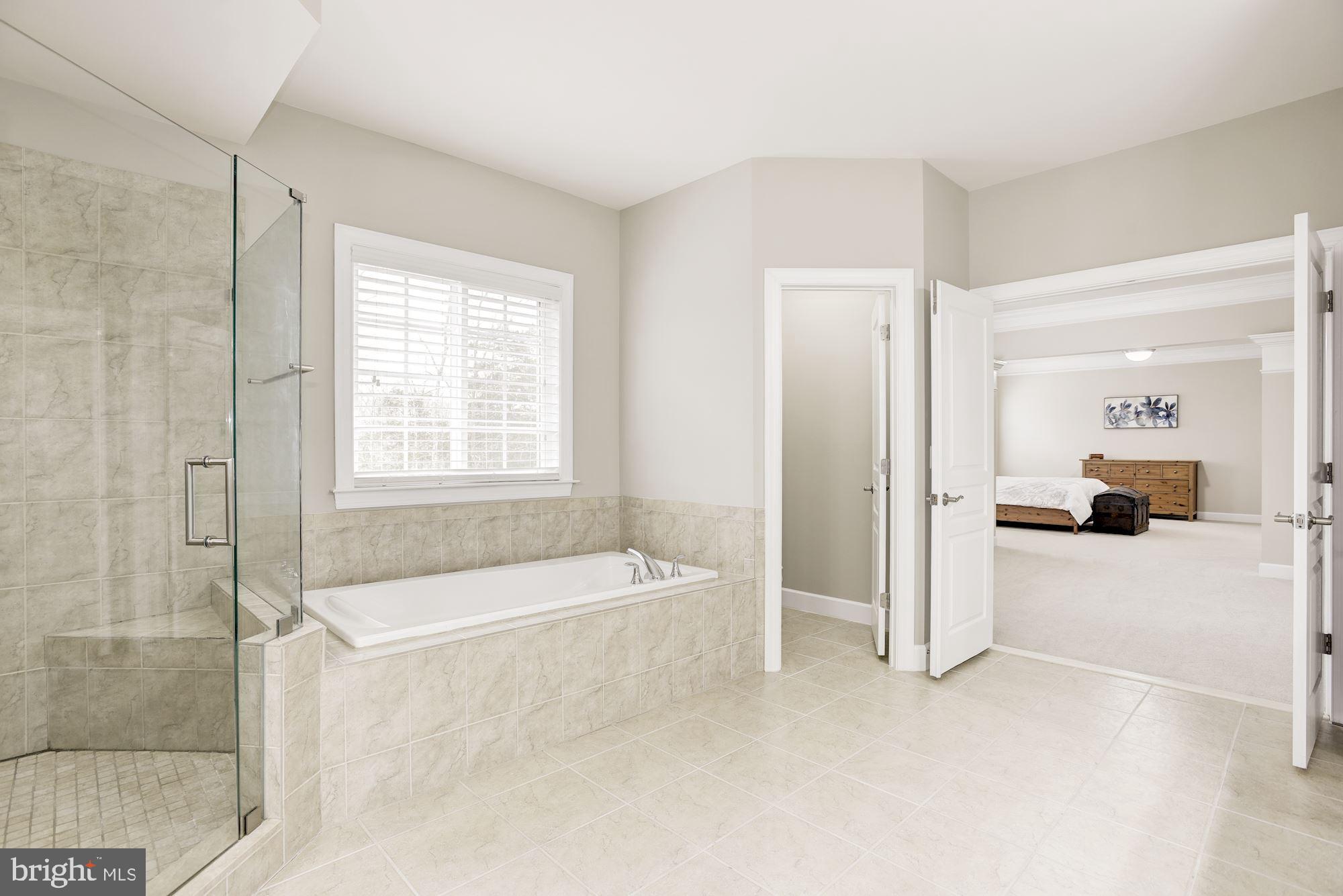 RESERVOIR RIDGE - Residential