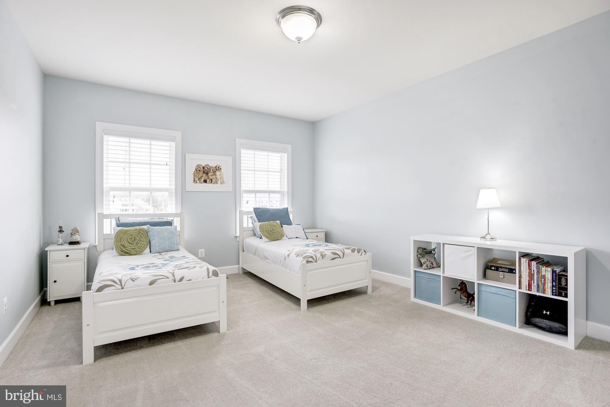 RESERVOIR RIDGE - Residential