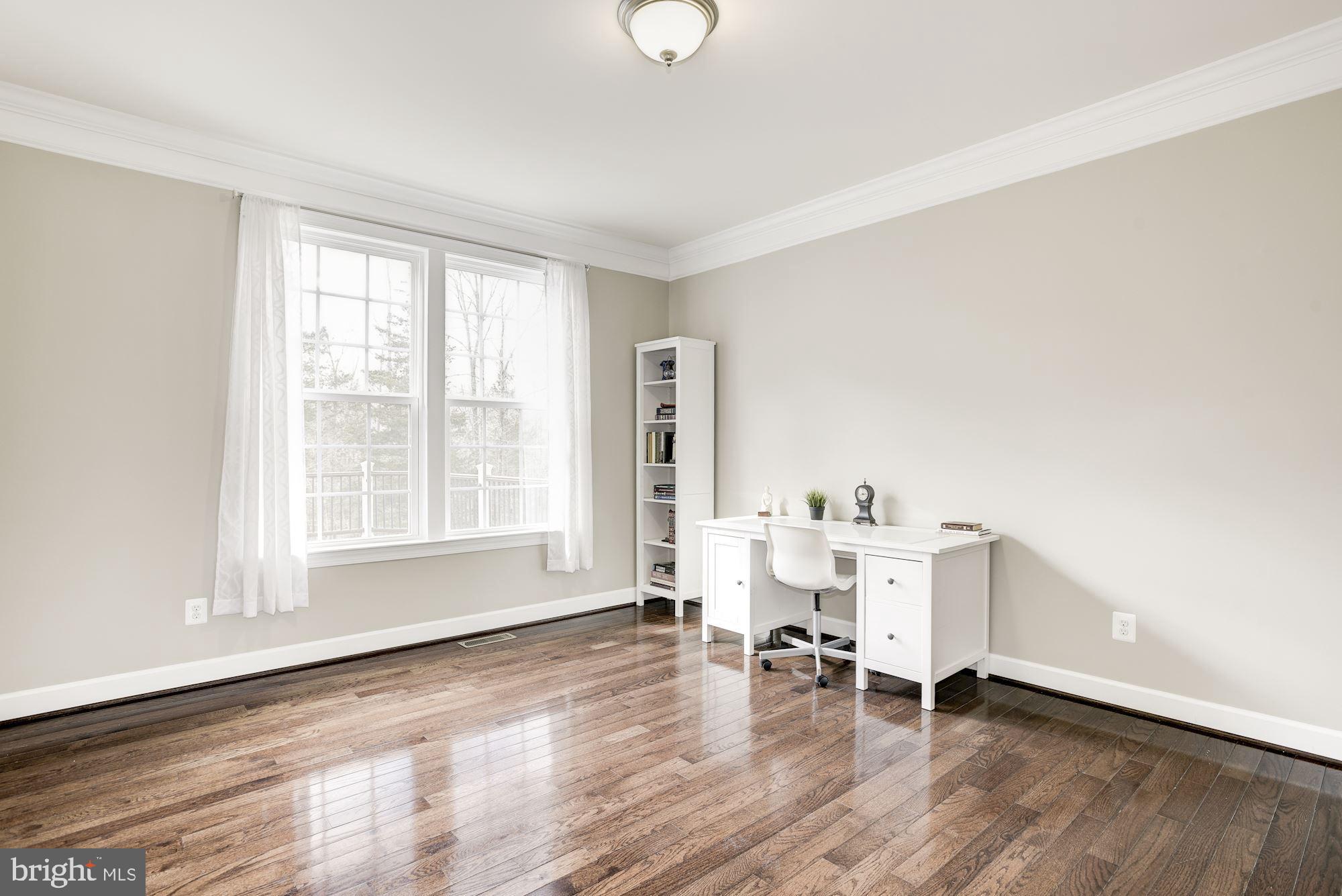 RESERVOIR RIDGE - Residential