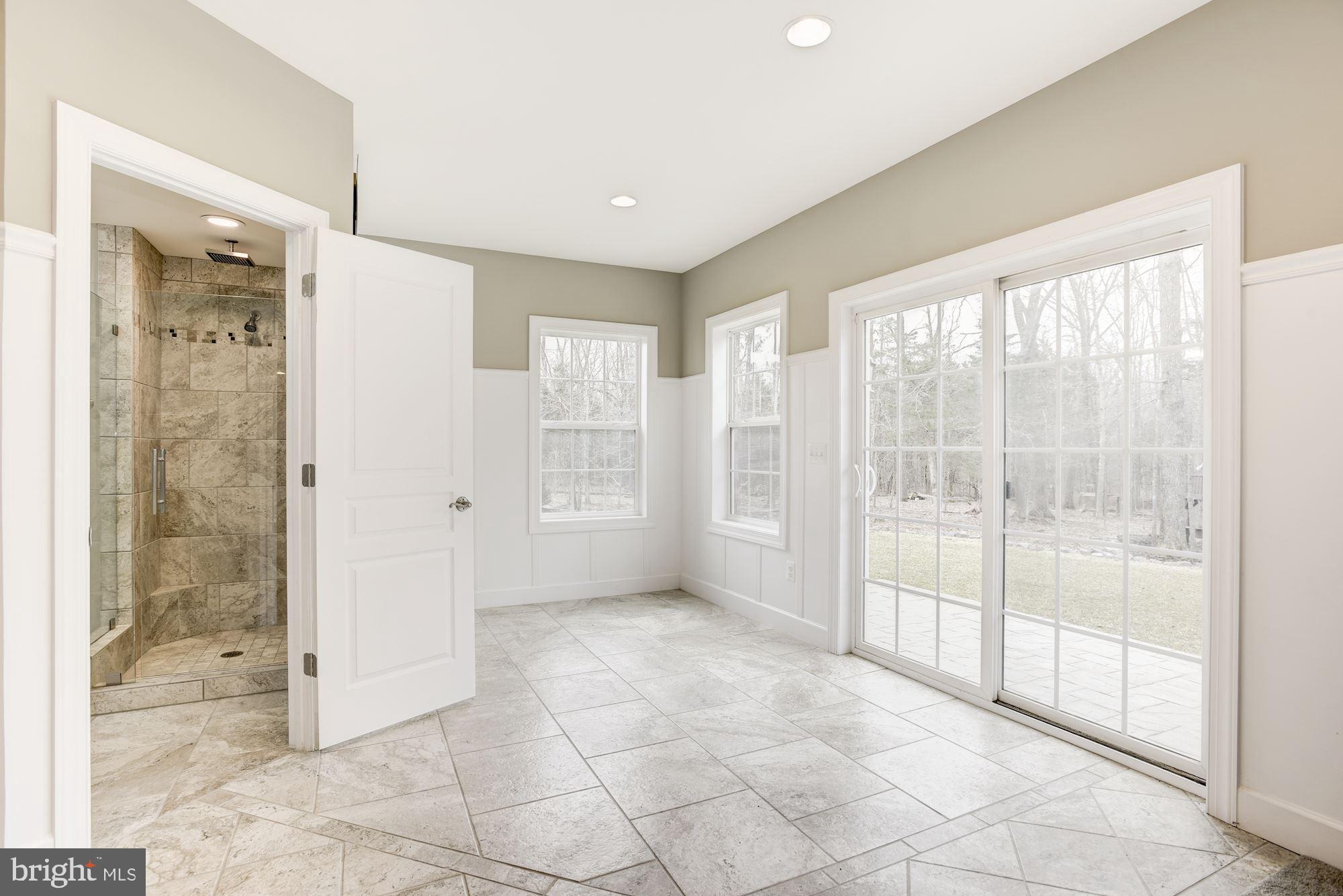 RESERVOIR RIDGE - Residential