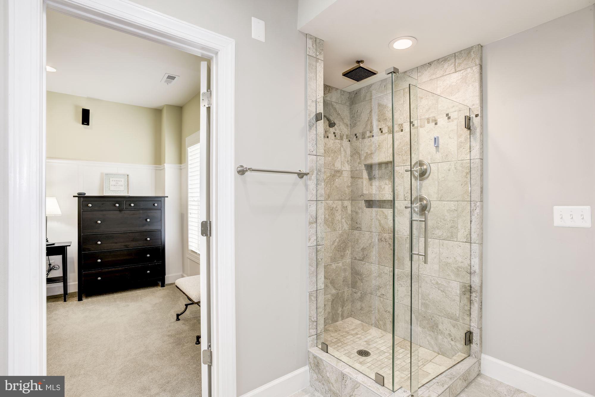 RESERVOIR RIDGE - Residential