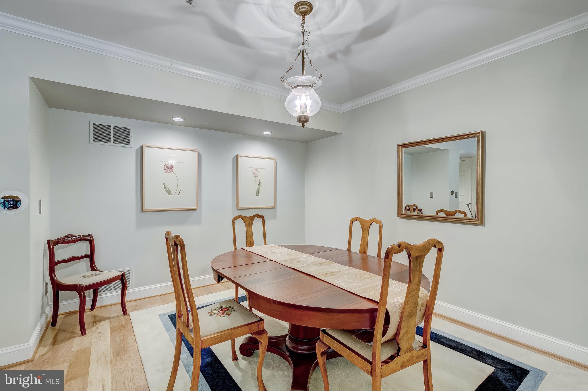 BELMONT FOREST - Residential