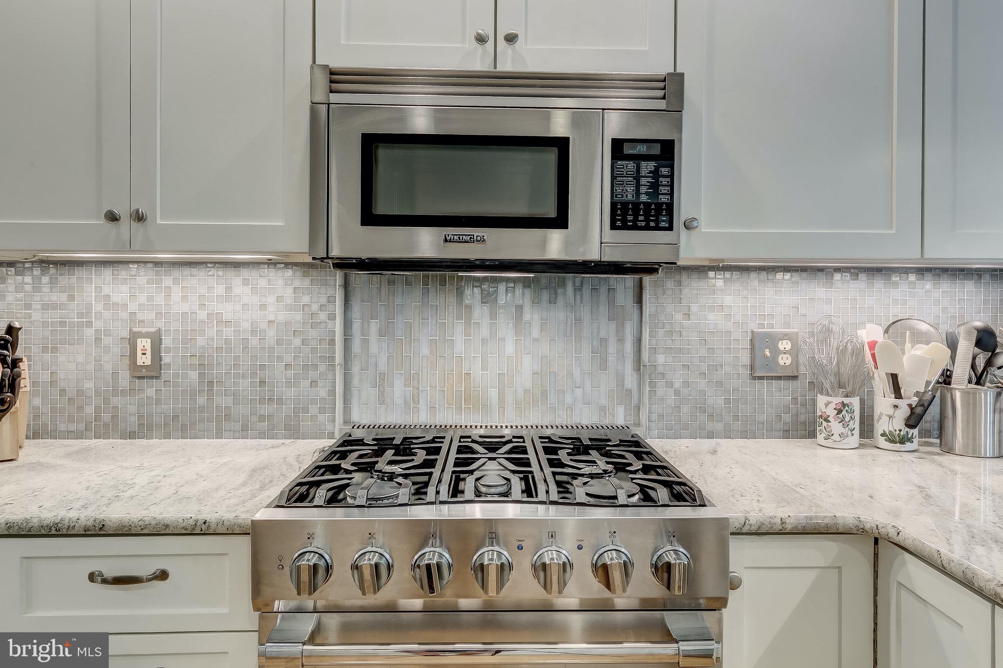 BELMONT FOREST - Residential