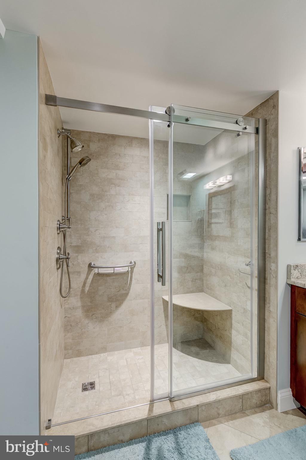 BELMONT FOREST - Residential