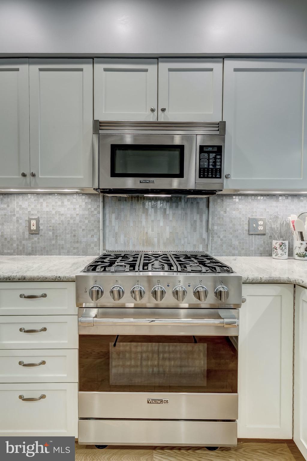 BELMONT FOREST - Residential