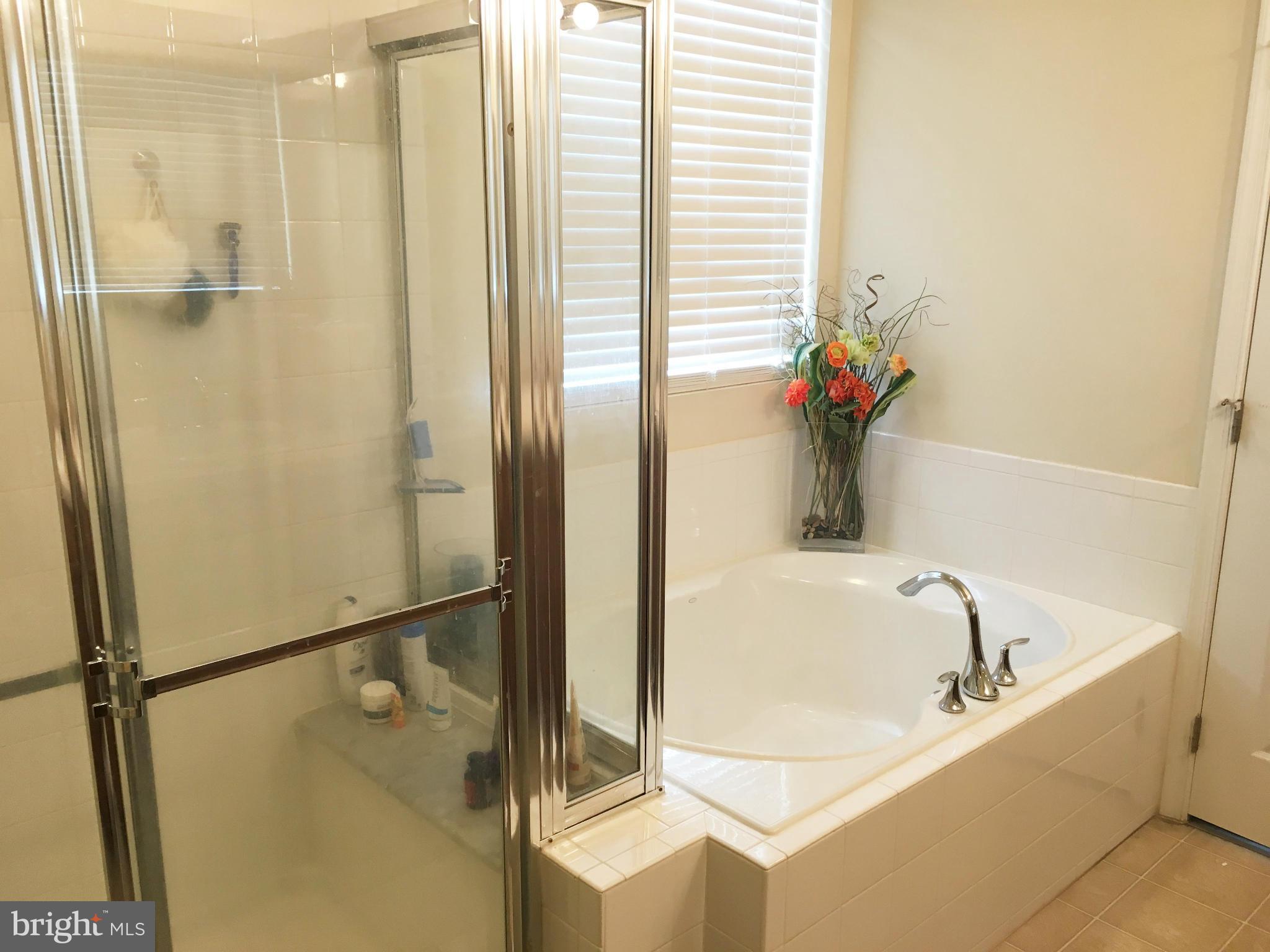 ST CHARLES SUB - GLENEAGLES - Residential Lease