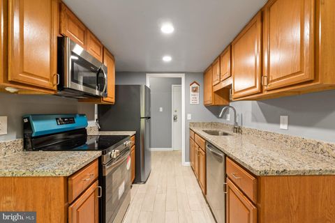 11631 Stoneview Square 11631 STONEVIEW SQUARE 12C RESTON VA 20191 12C RESTON VA 20191