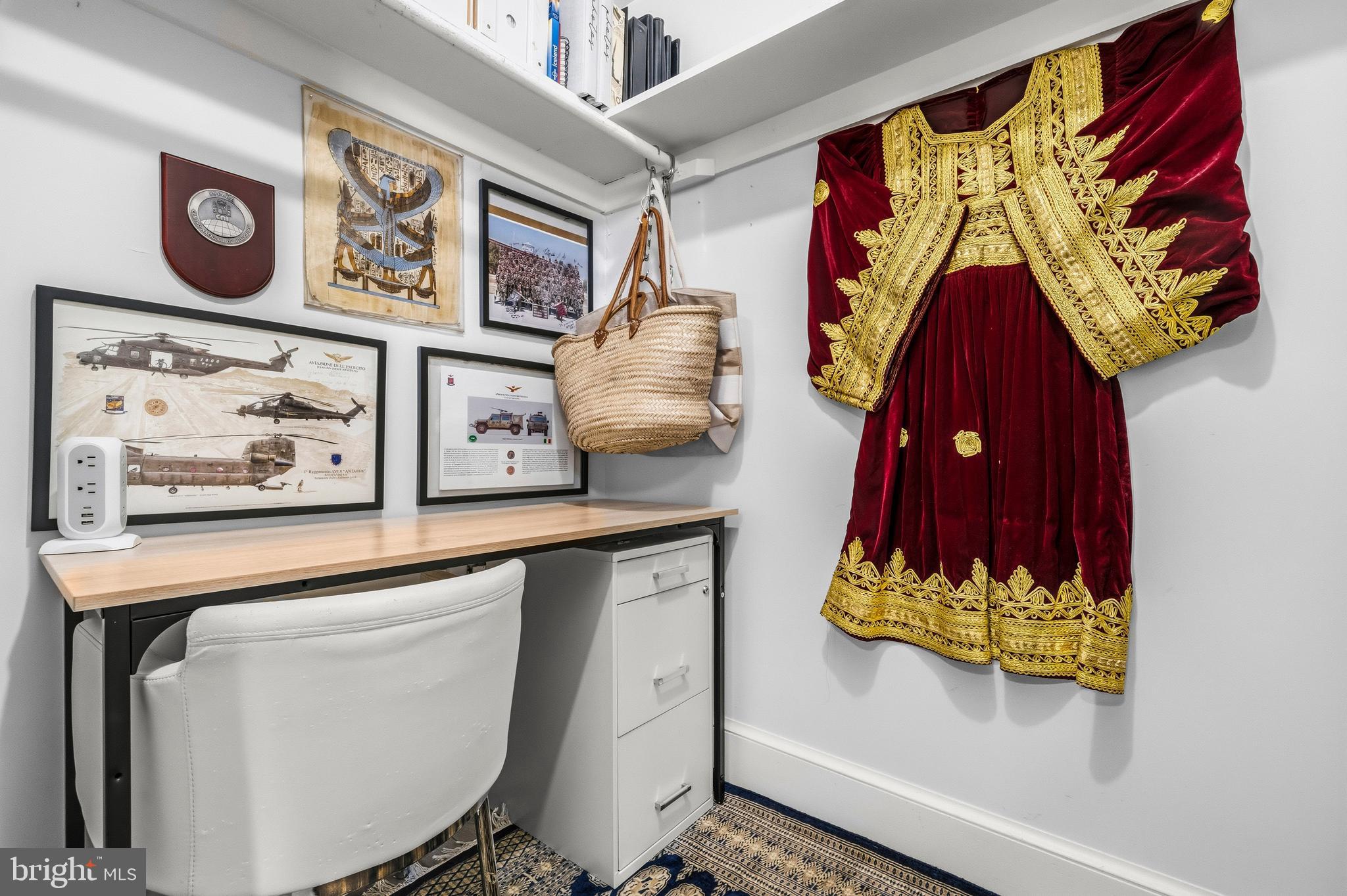 ADDISON HEIGHTS - Residential