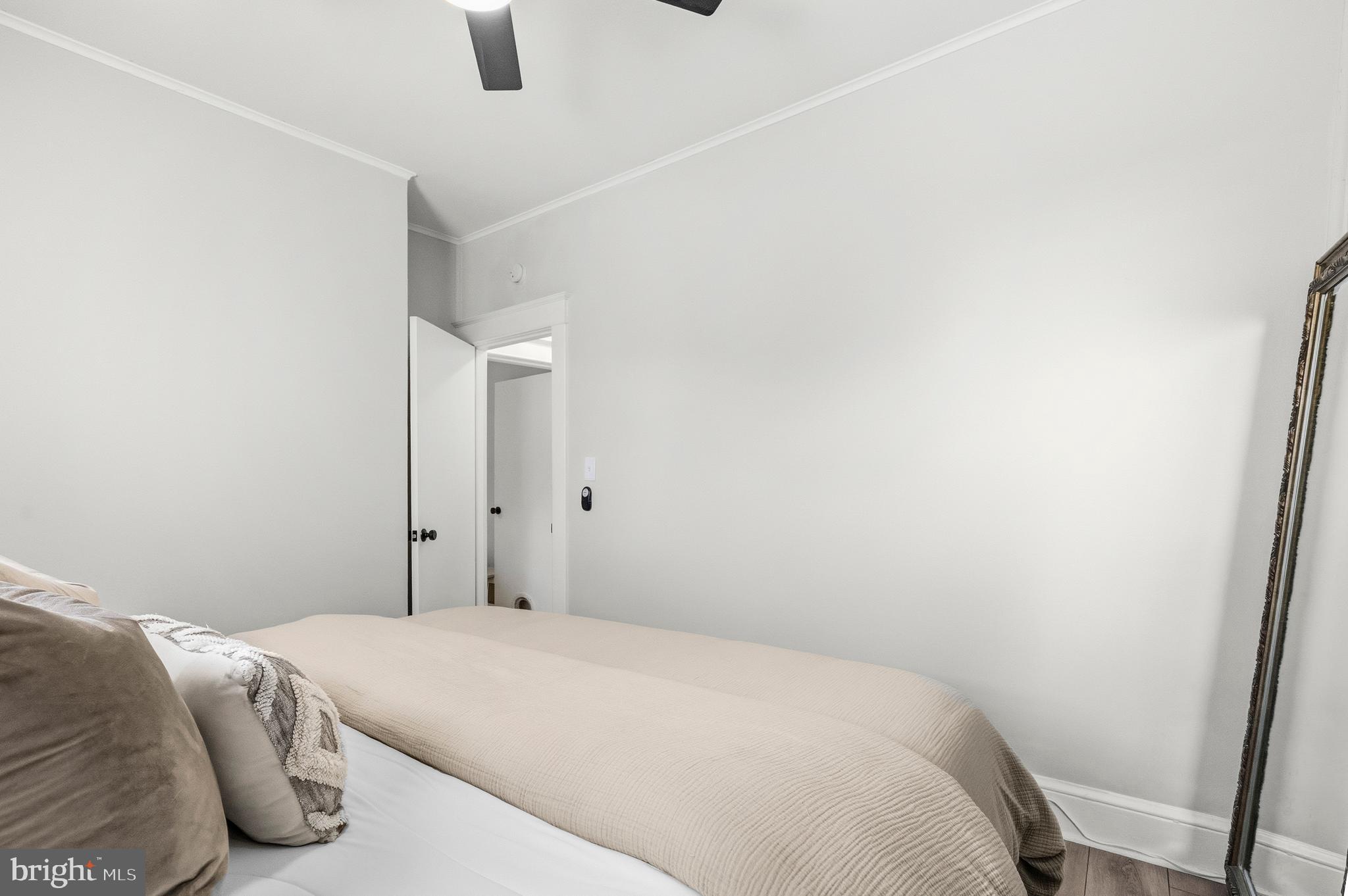 ADDISON HEIGHTS - Residential