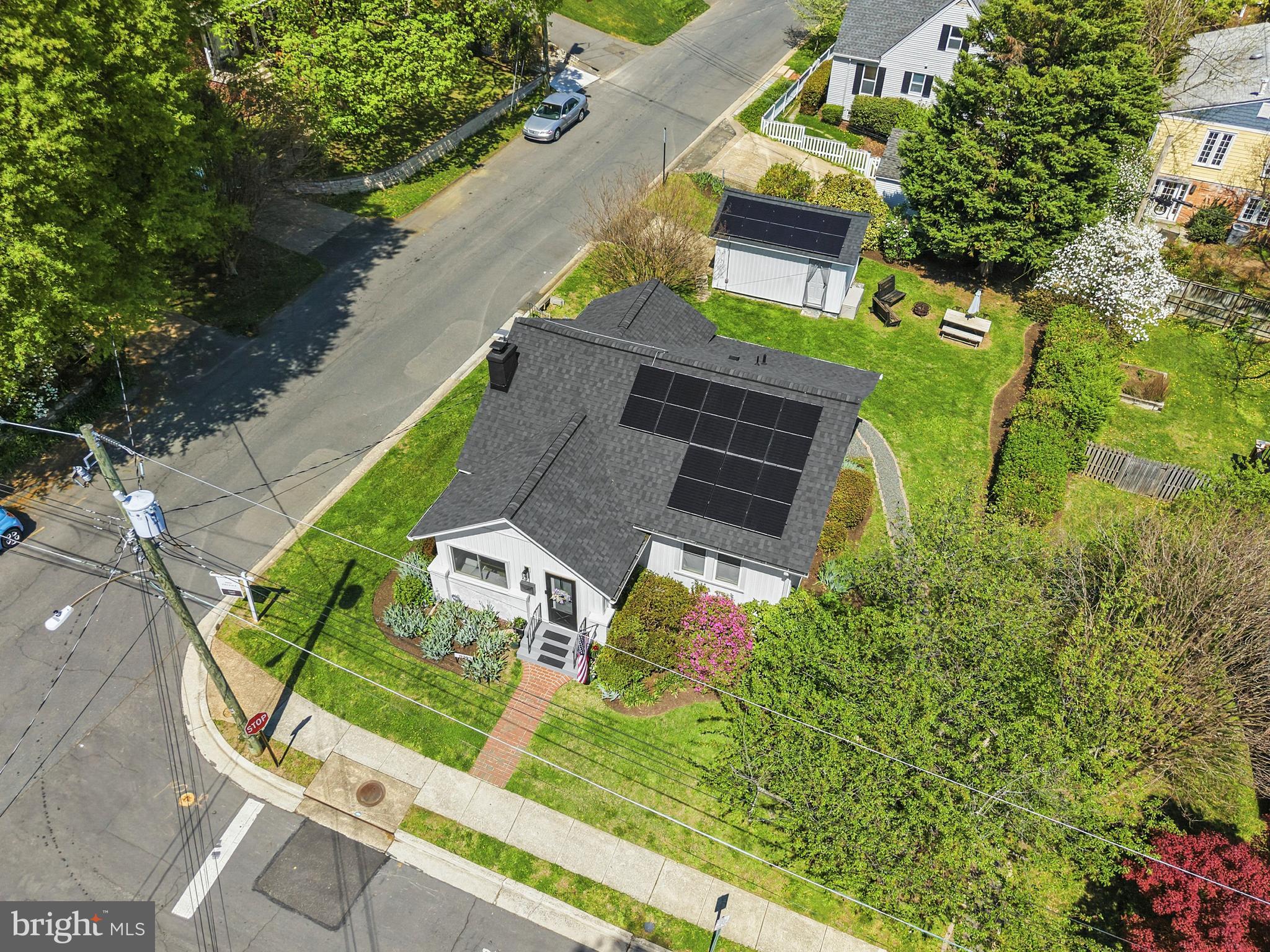 ADDISON HEIGHTS - Residential