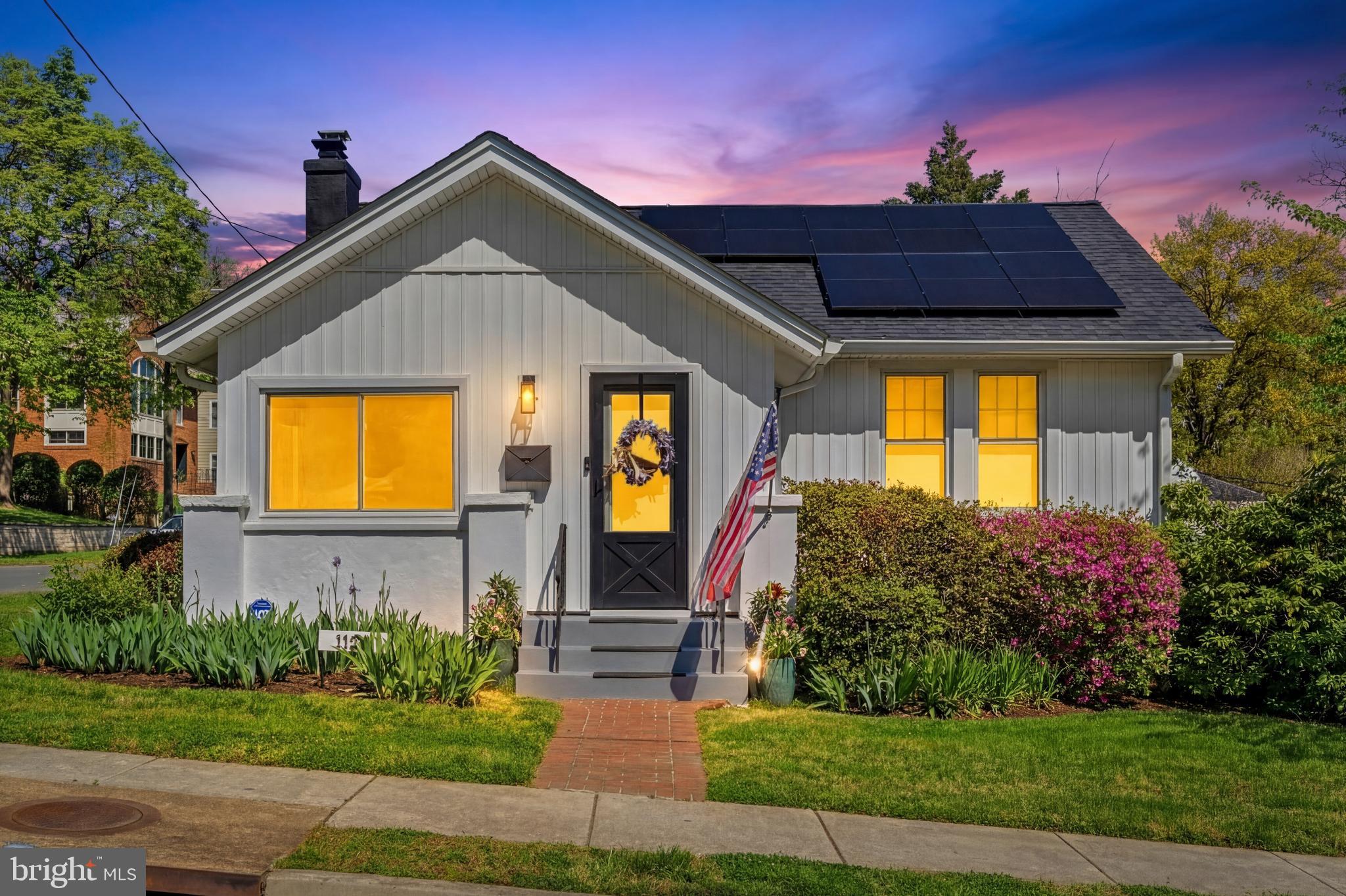 ADDISON HEIGHTS - Residential