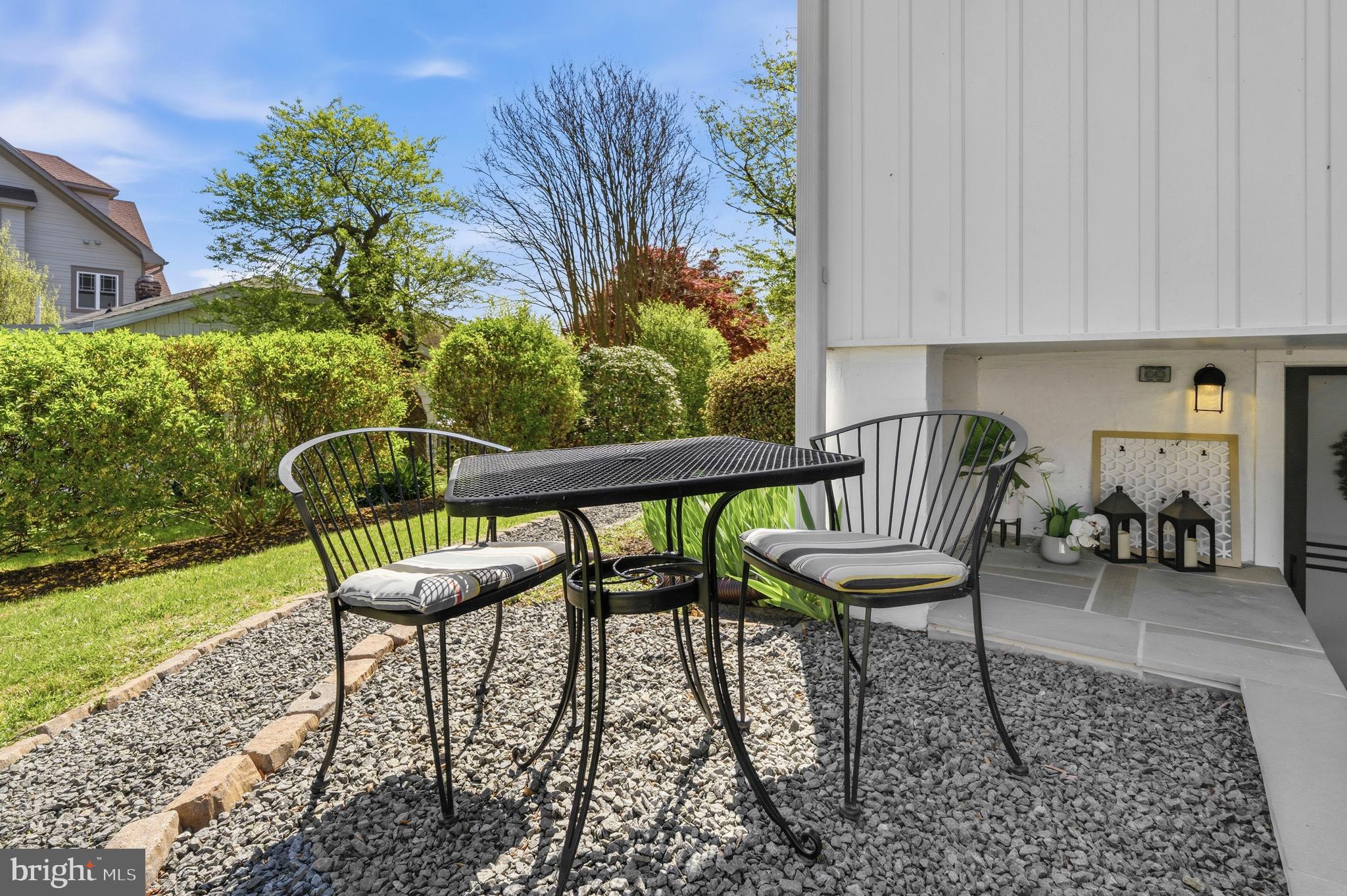 ADDISON HEIGHTS - Residential