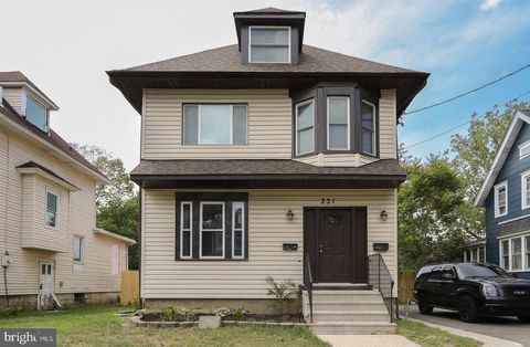 231 E KNIGHT AVENUE COLLINGSWOOD NJ 08108
