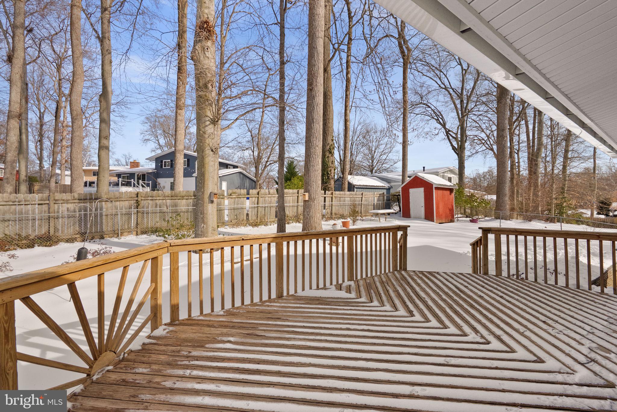 MANOR WOODS - Residential